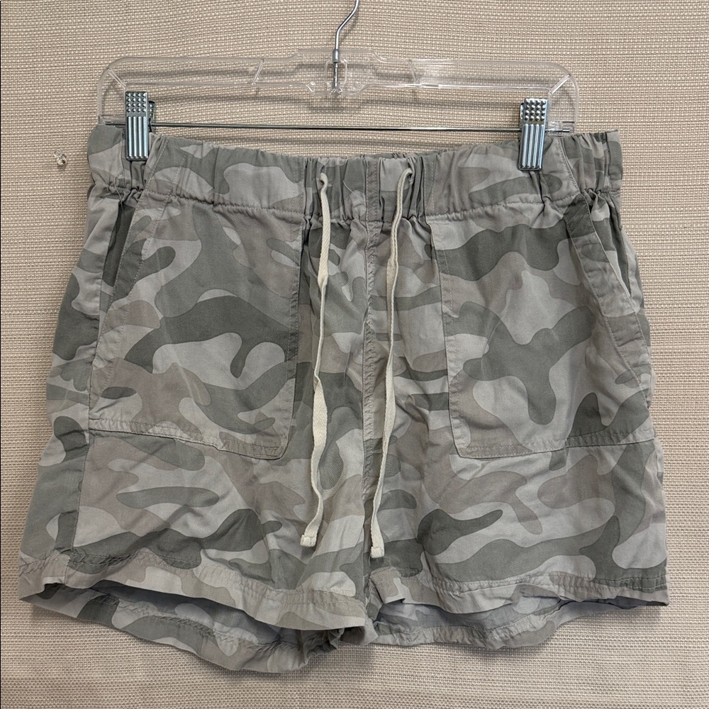 Thread & Supply Gray Camouflage Women's Cargo Shorts